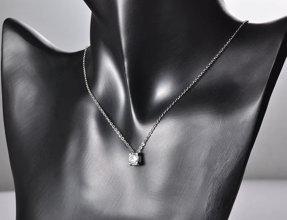 Pendentif femme Brillante 