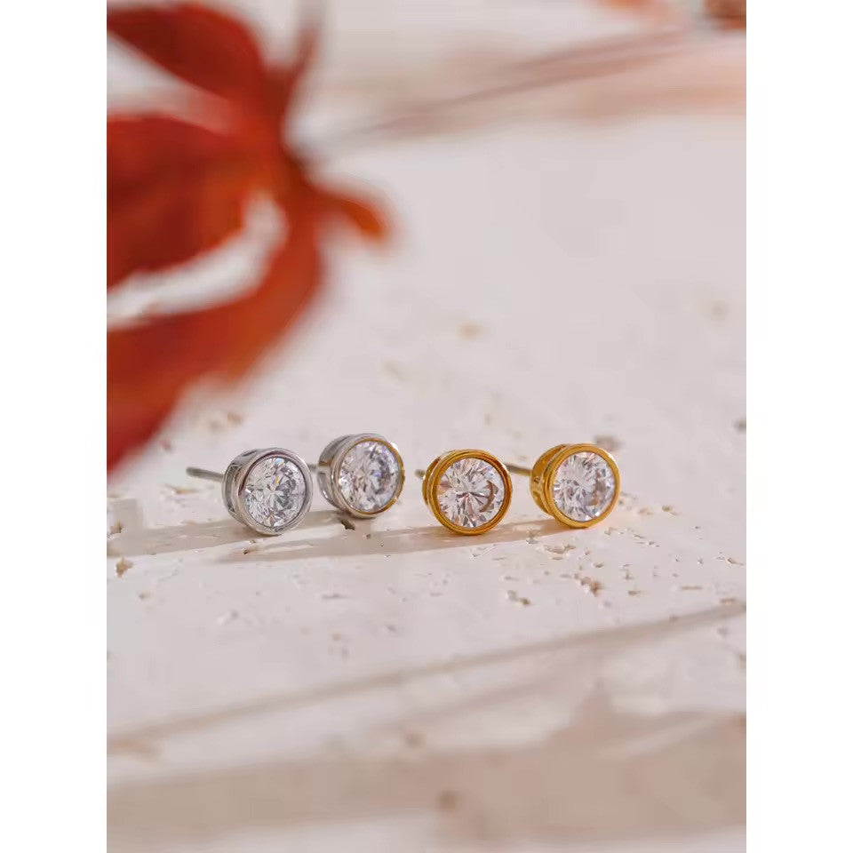Boucles d’oreilles puces Magie avec zircons en acier inoxydable